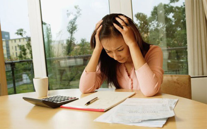 Nếu[-]đang[-]ở[-]công[-]sở,[-]bạn[-]chỉ[-]cần[-]đứng[-]lên[-]đi[-]lại[-]sau[-]khoảng[-]một[-]vài[-]giờ[-]làm[-]việc[-]thay[-]vì[-]cứ[-]ngồi[-]lì[-]một[-]chỗ.